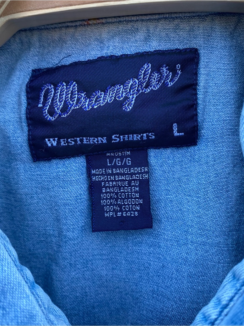 Vintage Wrangler Western Pearl Snap Shirt Men's Large Denim Aztec Southwest - Picture 6 of 6